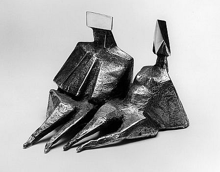 Lynn Chadwick, Sitting Couple (C4A) LEdition 16 of 20, 1983
Silver, 5 x 7 1/2 x 7 1/2 inches
CHAD0025
Sold