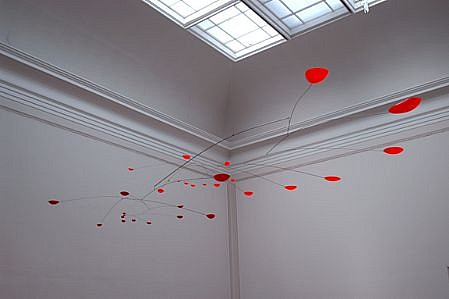 Daniel Chadwick Estate, Tiny Water Droplets Magnified, 2006
polycarbonate, stainless steel and brass, 84 x 32 x 12 inches
CHDD0003
