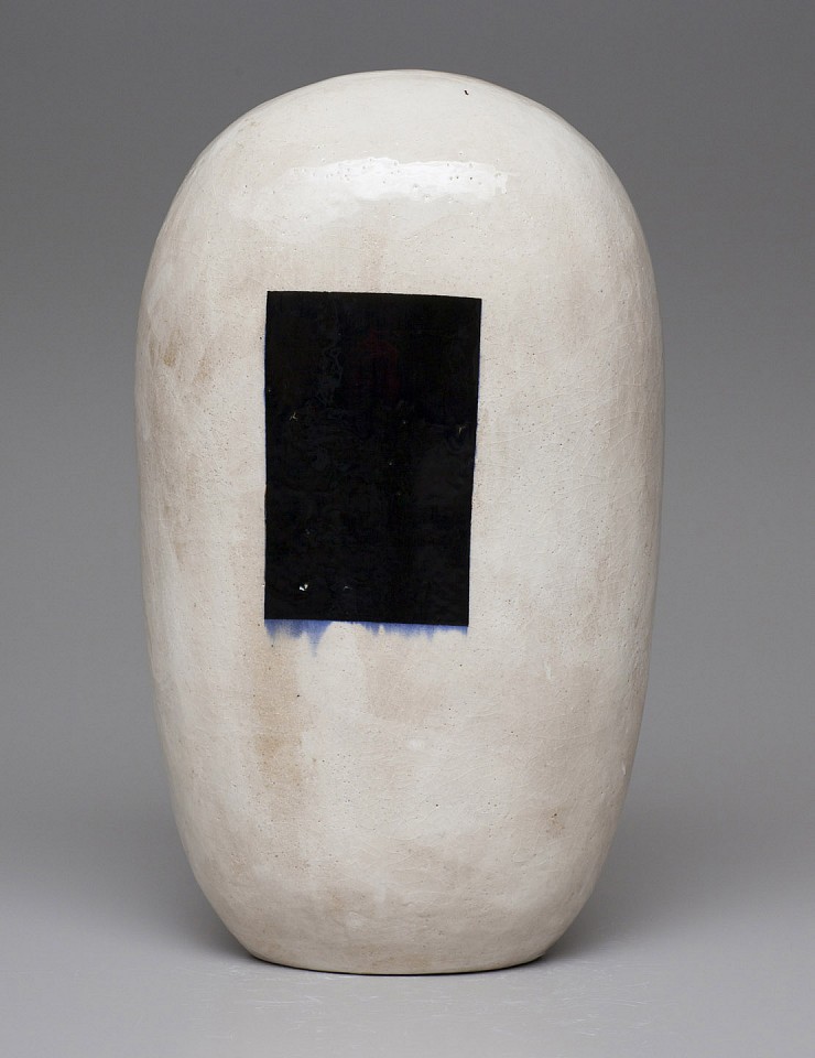 Jun Kaneko, Dango 12-11-09, 2012
Glazed Ceramic, 22 x 13 1/2 x 9 inches
KANE0126