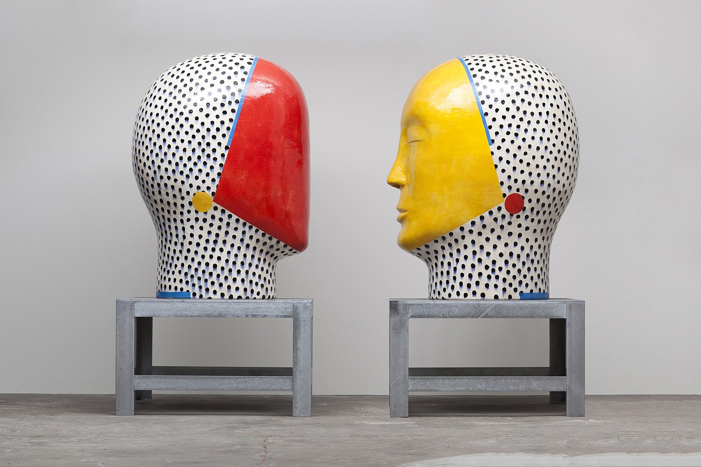 Jun Kaneko, Heads 11-08-03, 2011
Ceramic, 103 x 48 x 48 inches
KANE0102