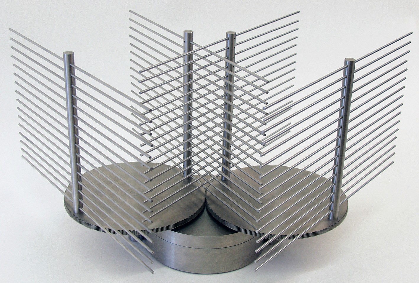 Anne Lilly, Cloistering, 2007
stainless steel
LILL0004