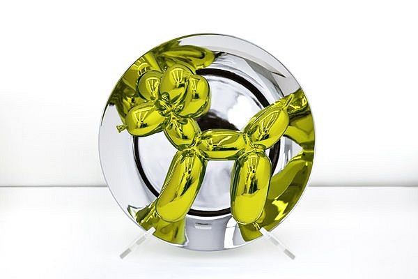 Jeff Koons, Balloon Dog Plate - YELLOW Ed. 802 of 2300, 2015
3-D Porcelain plate with metallic glaze, 10 1/4 x 10 1/4 x 5 in.
KOON0171