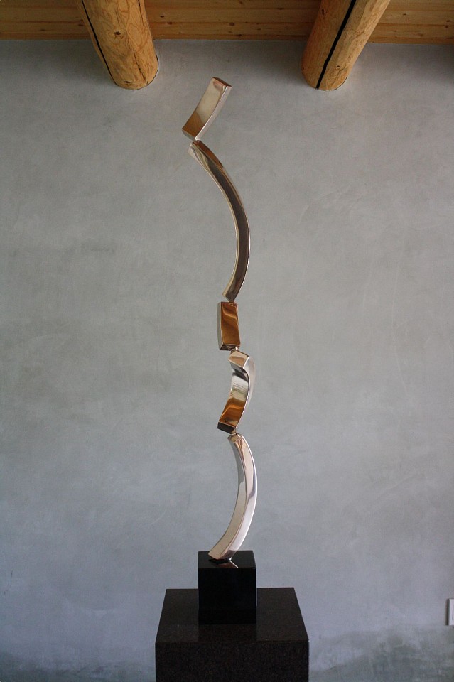 Gino Miles, Primo, 2020
Bronze, 50 x 6 x 6 inches plus 32 x 12 x 12 inch base
MILE00033