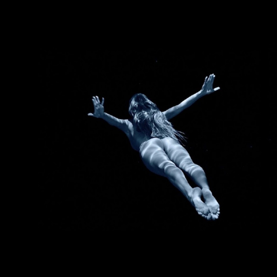 Michael Dweck, Z Mermaid 18B Sapphire, Weeki Wachee, FL, 2007
C-Print, 24 x 24 inches; edition of 5 / 40 x 40 inches; edition of 5
DWEC00019
$12,000