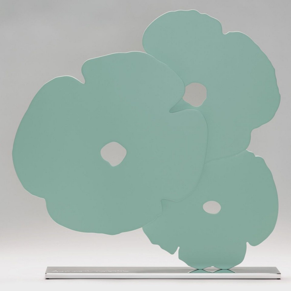 Donald Sultan, Z Aqua Poppies; edition of 25, 2021
Shaped aluminum with aqua powder coat on polished aluminum base, 24 1/2 x 24 x 3 1/2 in.
SULT00121