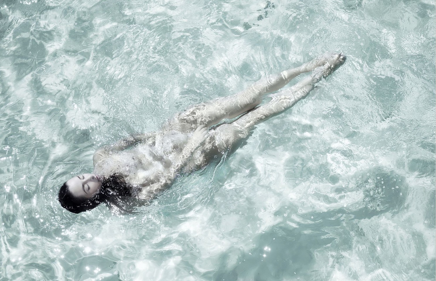 Isabelle van Zeijl, Z I Find My Peace; edition of 6 + 2 AP, 2022
C-Print on Dibond, 40 x 62 in.
ZEIJ00076
$16,000
