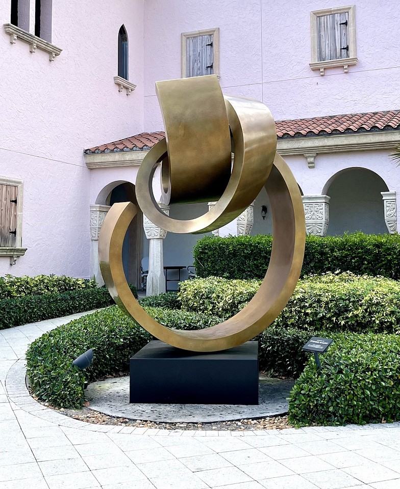 Gino Miles, Fandango, 2023
Bronze, 85 x 51 x 51  inches on a 16 x 48 x 48 inch base
MILE00064
$280,000