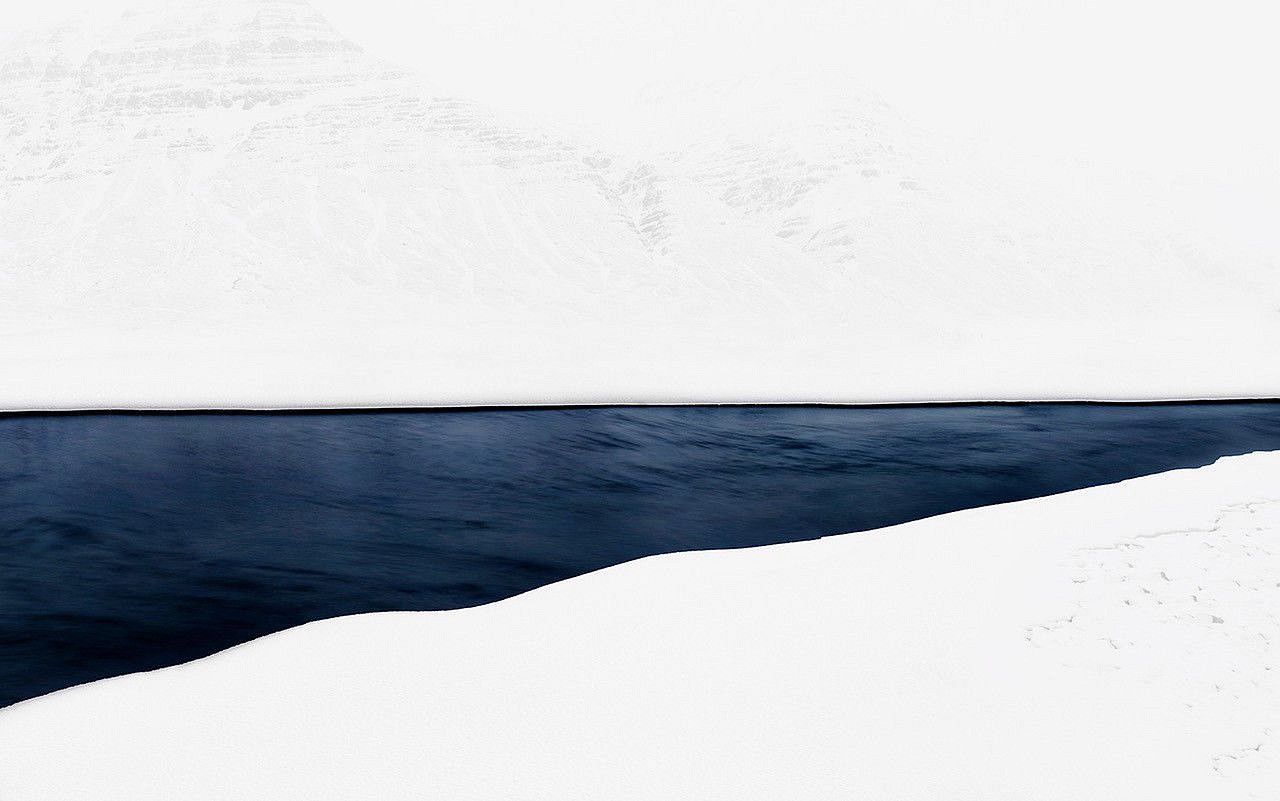 Jonathan Smith, Z Untitled #29
40x64" Ed 5 / 50x80" Ed 3 

SMI00006