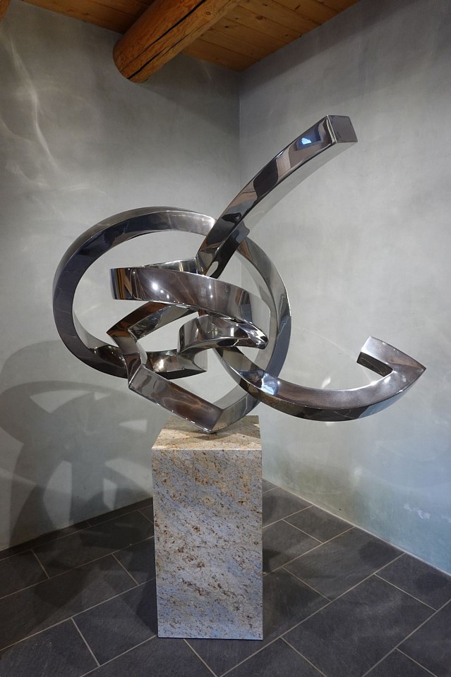 Gino Miles, Z Thunderstruck, 2023
Stainless Steel on granite base, 47 x 57 x 57 inches on 30 x 16 x 16 inch base
MILE00068