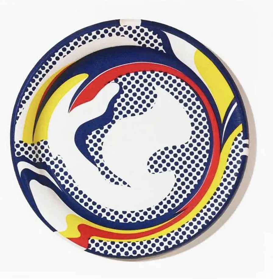 Roy Lichtenstein, Paper Plate (Blue frame), 1969
paper plate framed in plexi, 14 1/2 x 14 1/2 x 2 1/2 in.
LICH00010