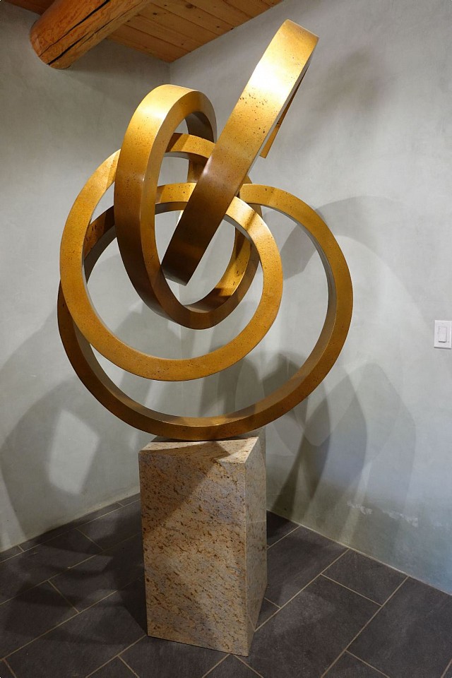 Gino Miles, ZZ Hypnotic, 2024
Bronze, 57 x 46 x 46 inches on 30 x 16 x 16 inch base
MILE00078
$62,000