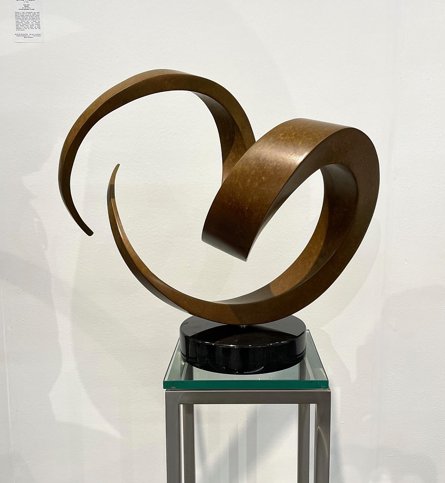 Gino Miles, Z Ray, 2024
Bronze, 20 x 23 x 23 inches on 2.5 inch black base
MILE00087
$16,000