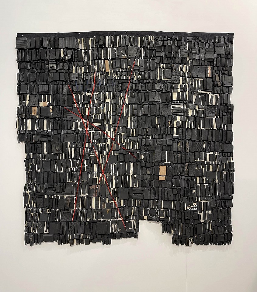 Patrick Tagoe Turkson, 515 Maakomamu, 2024
Found Flip Flops on Suede, 52 x 51 in.
TAGO00013
$13,500